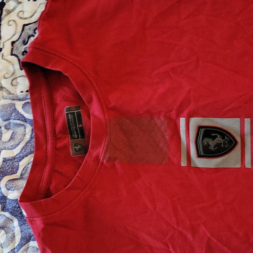 Ferrari t-shirt small